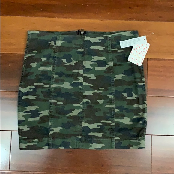 3/$60 Free People camo pattern skirt - Picture 1 of 7